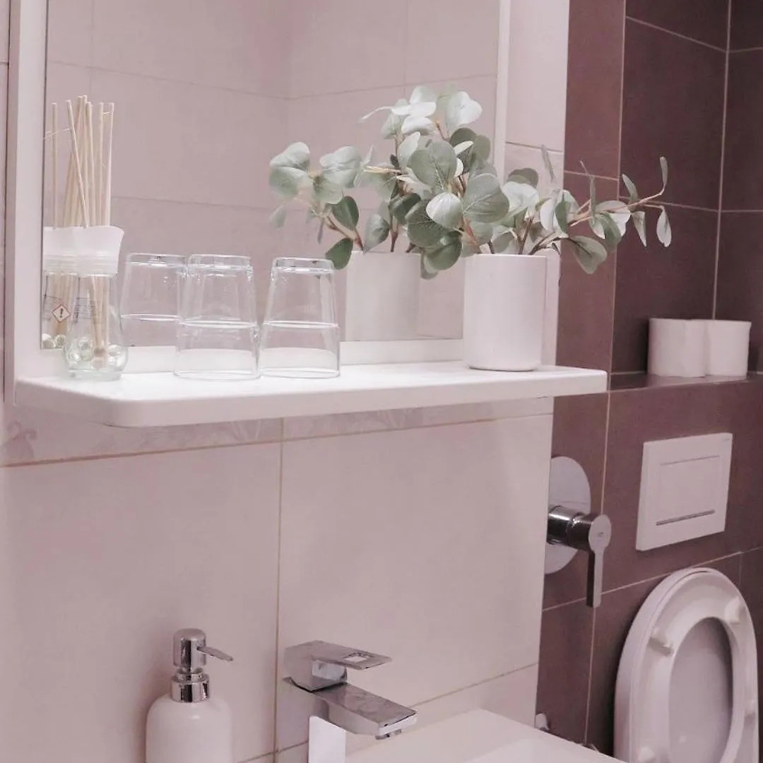 Cozy Apartment In The Center Of פראג